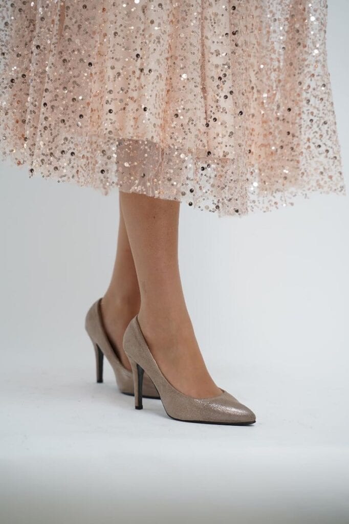 גרביונים מעוצבים לאירוע